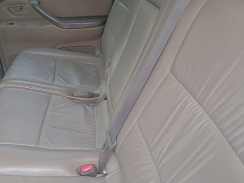 Green 2003 Toyota Sequoia SR5