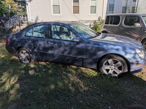 2004 Mercedes-Benz E-Class E500 4MATIC