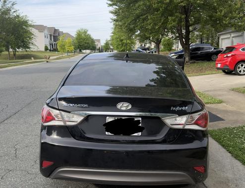 Black 2015 Hyundai SONATA Hybrid Base