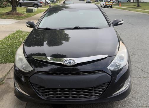 Black 2015 Hyundai SONATA Hybrid Base