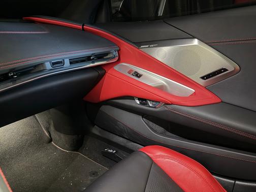 Black 2020 Chevrolet Corvette Stingray w/2LT
