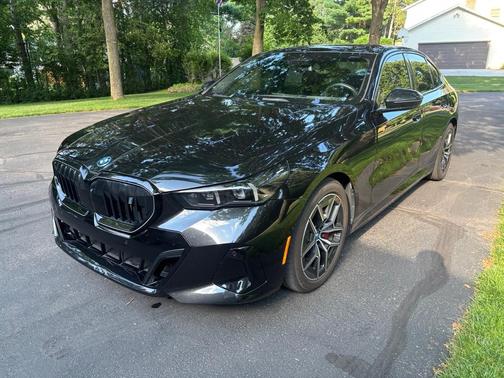 Black 2025 BMW i5 xDrive40