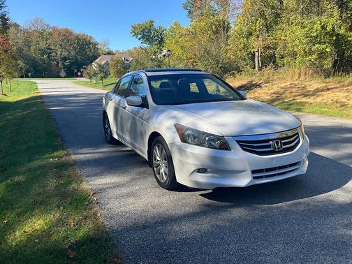 White 2012 Honda Accord EX-L