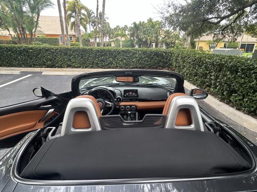 2017 FIAT 124 Spider Lusso