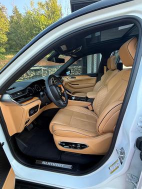 White 2024 Jeep Grand Cherokee L Summit Reserve