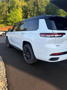 White 2024 Jeep Grand Cherokee L Summit Reserve