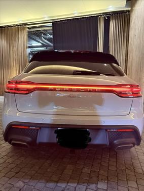 2023 Porsche Macan Macan