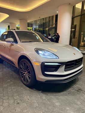 2023 Porsche Macan Macan