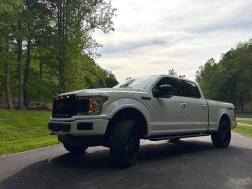 White 2019 Ford F-150 XLT