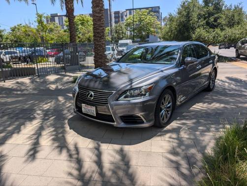 Gray 2014 Lexus LS 460 Base