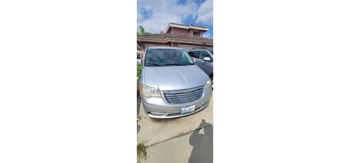 2012 Chrysler Town & Country Touring