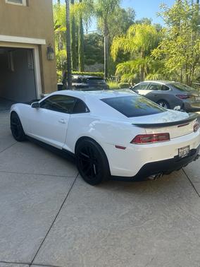 White 2014 Chevrolet Camaro 2SS