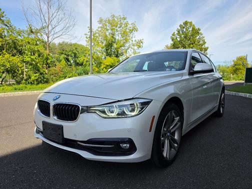 White 2017 BMW 330 i xDrive