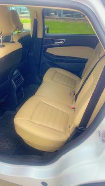 White 2019 Ford Edge SEL