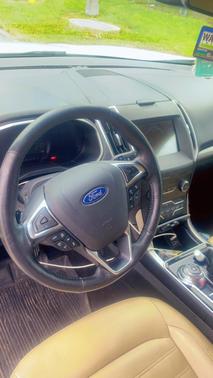 White 2019 Ford Edge SEL