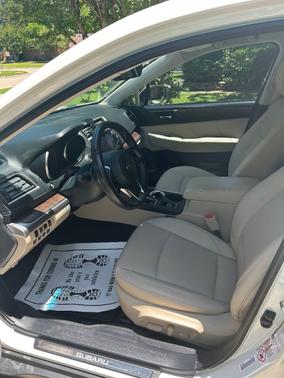 White 2019 Subaru Outback 3.6R Limited