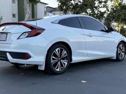2018 Honda Civic EX-L