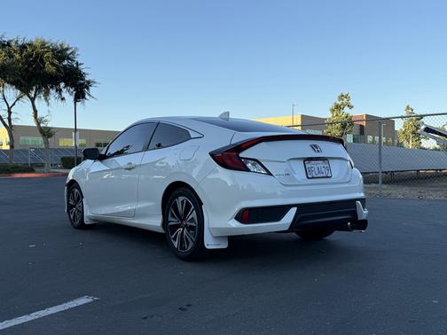 2018 Honda Civic EX-L