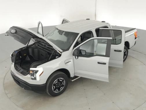 2022 Ford F-150 Lightning Pro