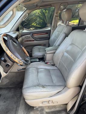 Black 2000 Lexus LX 470 Base