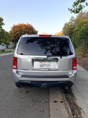 Silver 2012 Honda Pilot EX-L