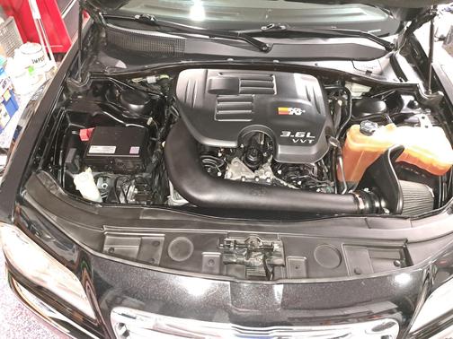 2014 Chrysler 300C Base