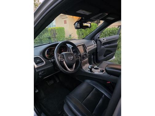 Silver 2015 Jeep Grand Cherokee Limited