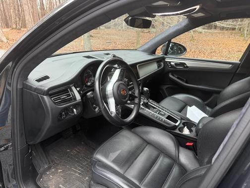 2020 Porsche Macan Macan Turbo