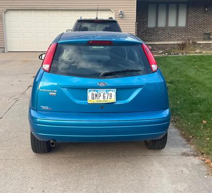 Blue 2007 Ford Focus SE