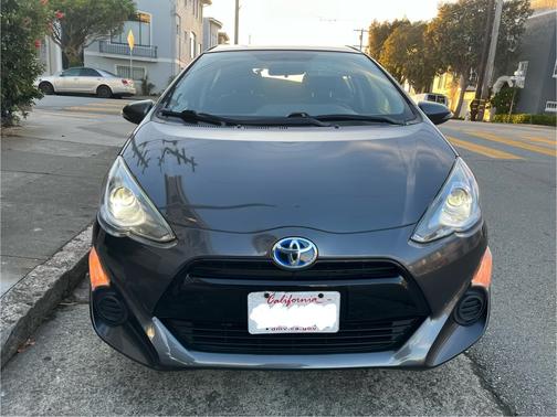2015 Toyota Prius c Four