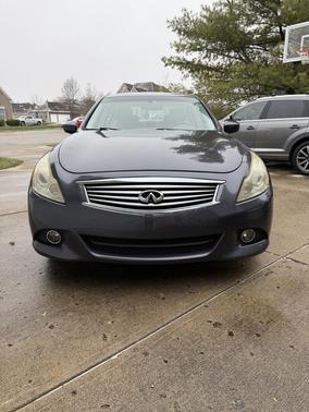 2010 INFINITI G37 x