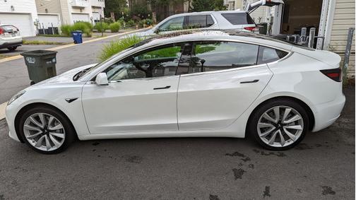 Photo 5 of 5 of 2018 Tesla Model 3 Mid Range