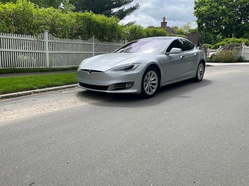 Silver 2018 Tesla Model S 100D