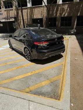 Black 2020 Toyota Corolla SE