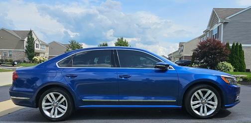 2017 Volkswagen Passat 1.8T SEL Premium