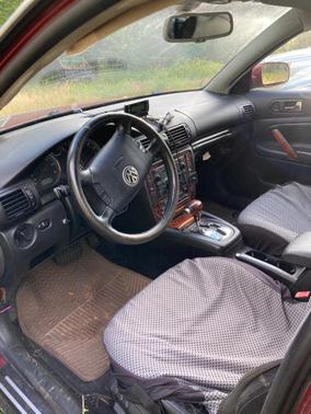 Red 2003 Volkswagen Passat GLX