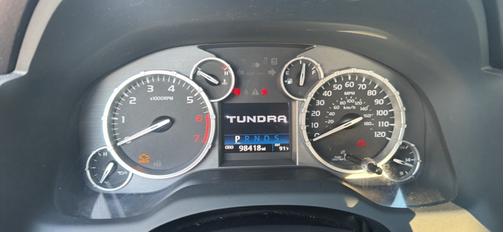 Black 2015 Toyota Tundra SR5