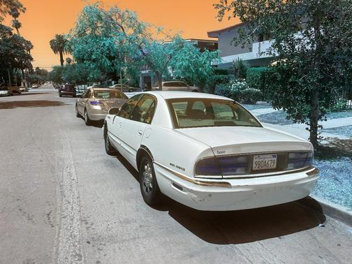 White 2004 Buick Park Avenue Base