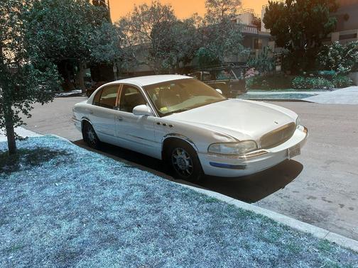 White 2004 Buick Park Avenue Base