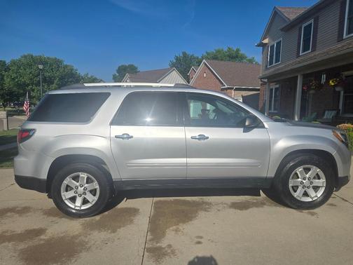 Silver 2016 GMC Acadia SLE-2