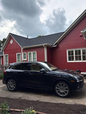 Blue 2017 Porsche Cayenne Cayenne S