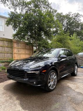 Blue 2017 Porsche Cayenne Cayenne S