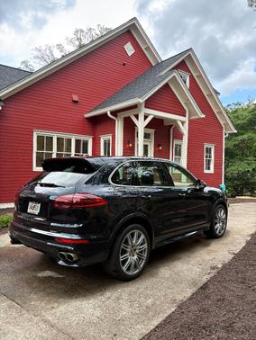 Blue 2017 Porsche Cayenne Cayenne S