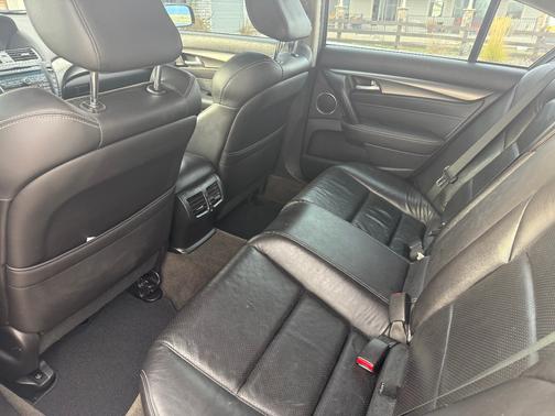2012 Acura TL Technology