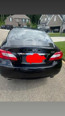 Black 2012 INFINITI M37 x