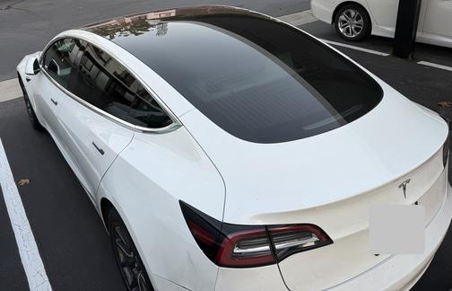 White 2019 Tesla Model 3 Standard Range Plus