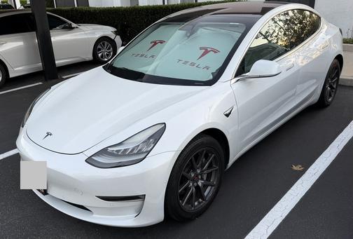 White 2019 Tesla Model 3 Standard Range Plus