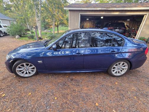 Blue 2011 BMW 335 i xDrive