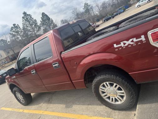 Red 2014 Ford F-150 XLT