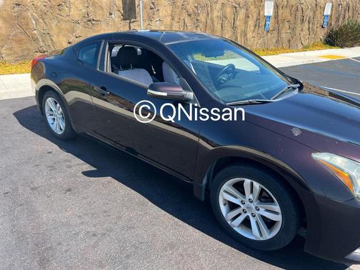 Black 2011 Nissan Altima 2.5 S